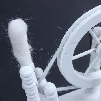 1:12 skala dukkehus miniature hånd afhaspning maskine træ-spinning hjul hvid