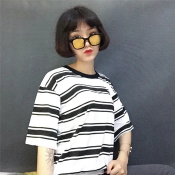 2020 College Harajuku Løs Stribet T-shirt Kvinder kortærmet Hit Farve Casual Kvindelige T-shirts, S-XL Rund Hals Kvinde Toppe