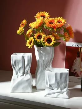 Nordisk keramik vase boligindretning stue blomster dekoration spisebord, TV skab kreative keramiske fold vase