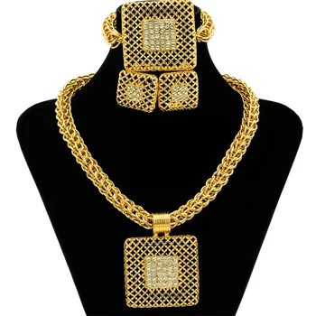Hot Fashion Dubai Smykker Avancerede Legering Halskæde Sæt I Rustfrit Stål Smykker Tendens Tyk Kæde Design Kvinder Ornament Sæt