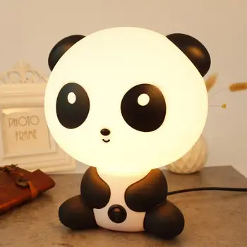 Tegnefilm Panda Seng, Skrivebord-Gulvtæppe Nat Lys 220v Hjem Soveværelse dejlige bordlampe Energibesparelser varm hvid lys boligindretning