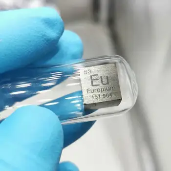 Europium Eu-Metal 10 mm Tæthed Cube 99.95% Ren I glasampuller