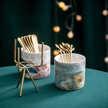 GIEMZA Kreative Smukke Nordiske Lysestage Abstrakte Strygejern Keramik Vase Design 1pc Candle Holder Hjem Bar Restaurant Indretning